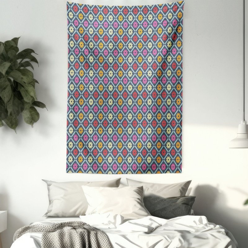 Checkered Floral Retro Tapestry