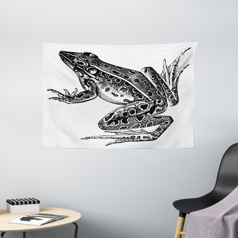 Dotted Exotic Amphibian Breed Wide Tapestry