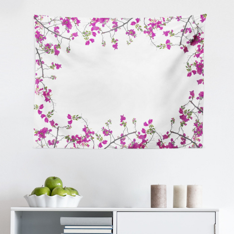 Beyaz Mikrofiber Geniş Duvar Halısı Fuşya Çiçek Desenli