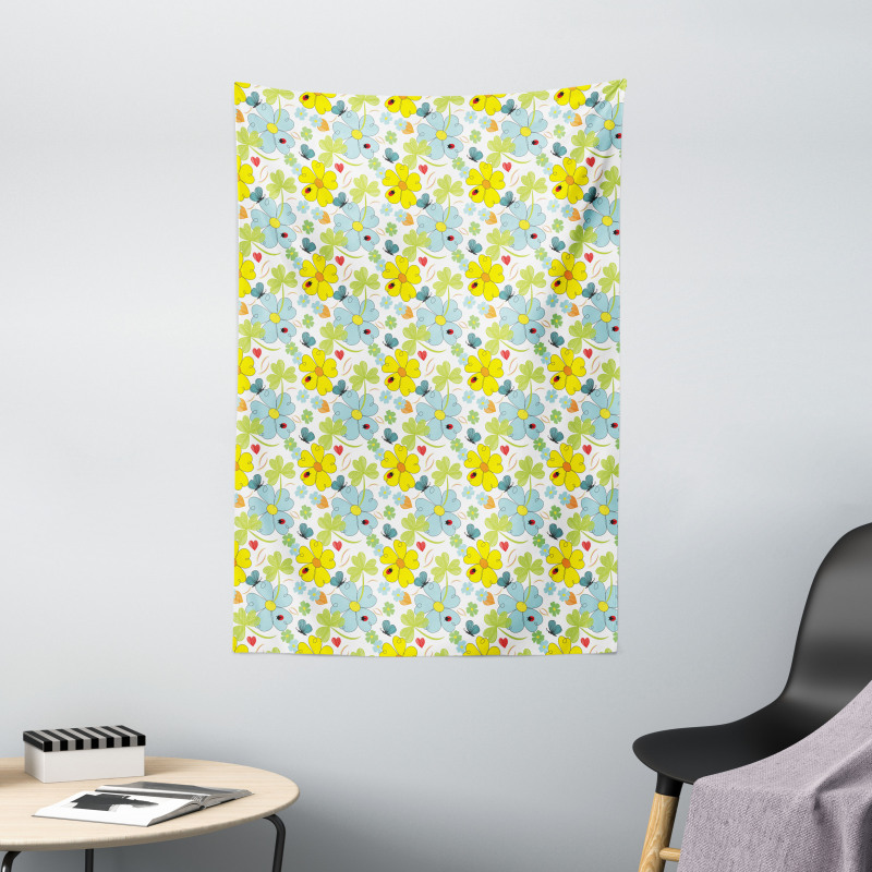 Daisy Shamrock Tapestry