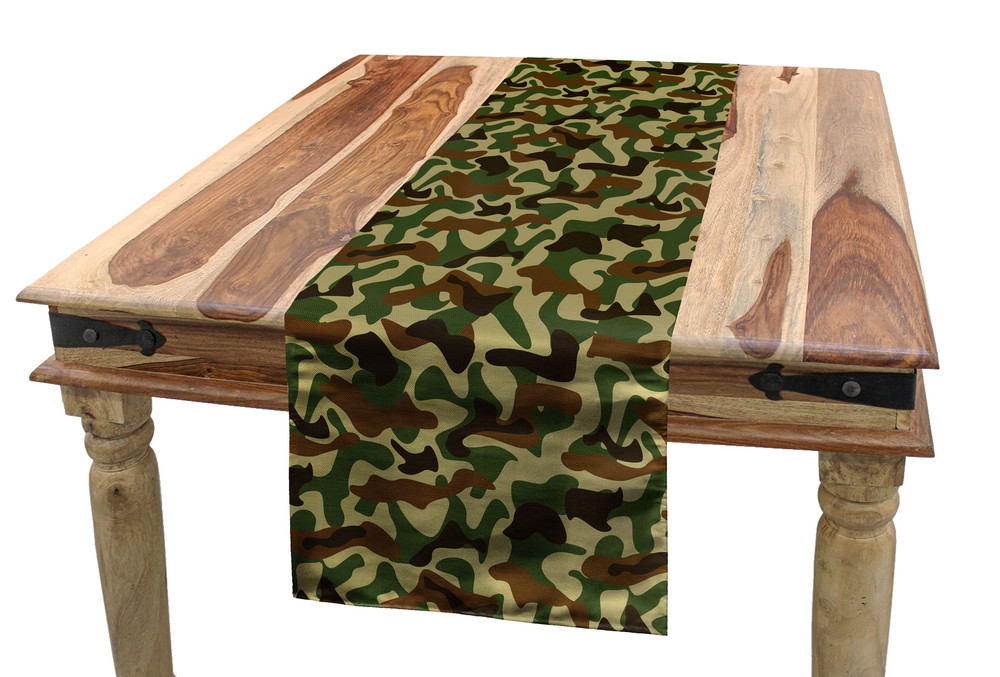 Camouflage Table runner Hunter in Forest